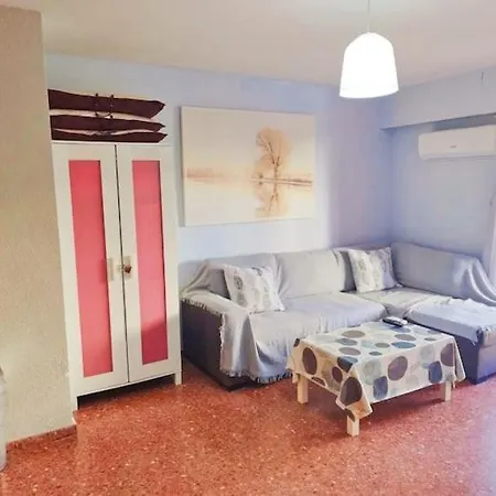 Con Piscina Y Garaje A 5min Andando De La Playa Solo Familias O Parejas Numero De Licencia Turistica Vt-48722-v Apartment